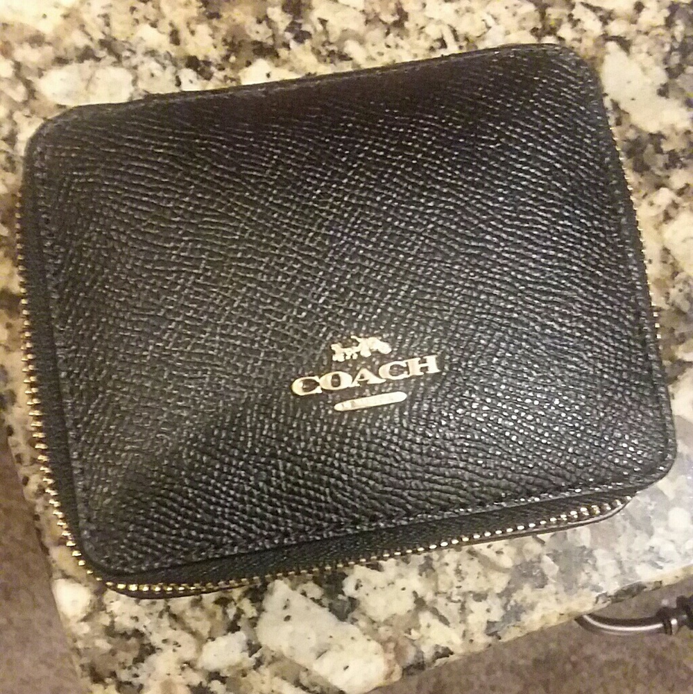 Coach jewelry travel holder